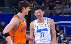 京滬對決慘烈，罰球懸殊，北京10連勝被上海22分逆轉。