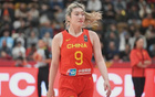 國際籃聯(lián)，中國女籃戰(zhàn)亞洲第三，李夢離場顯神秘之舉。
